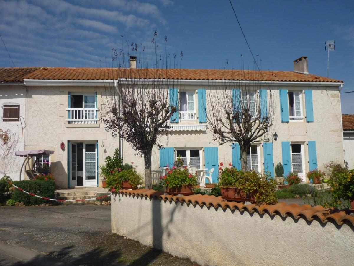 Bed and Breakfast Les Hirondelles Du Paradis 6 Rue Des Oiseaux Beaulieu-sur-Sonnette Exterior foto